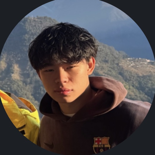 Portrait of Yibo Yang